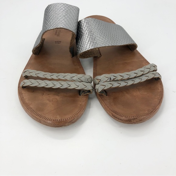 Joie A La Plage Metallic Silver Flat Sandals Womens 41 Straps - Picture 2 of 9